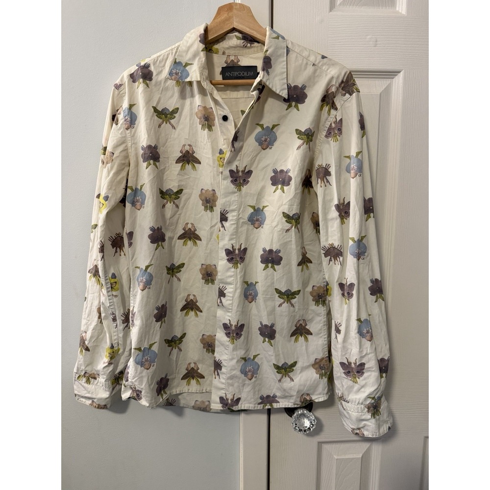Antipodium London Women's Button Up Shirt Sz S Bug People Butterfly Eclectic
